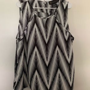 Kardashian kollection xl tank top